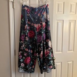 Victoria’s Secret, Large, Blue floral print Harem Pant